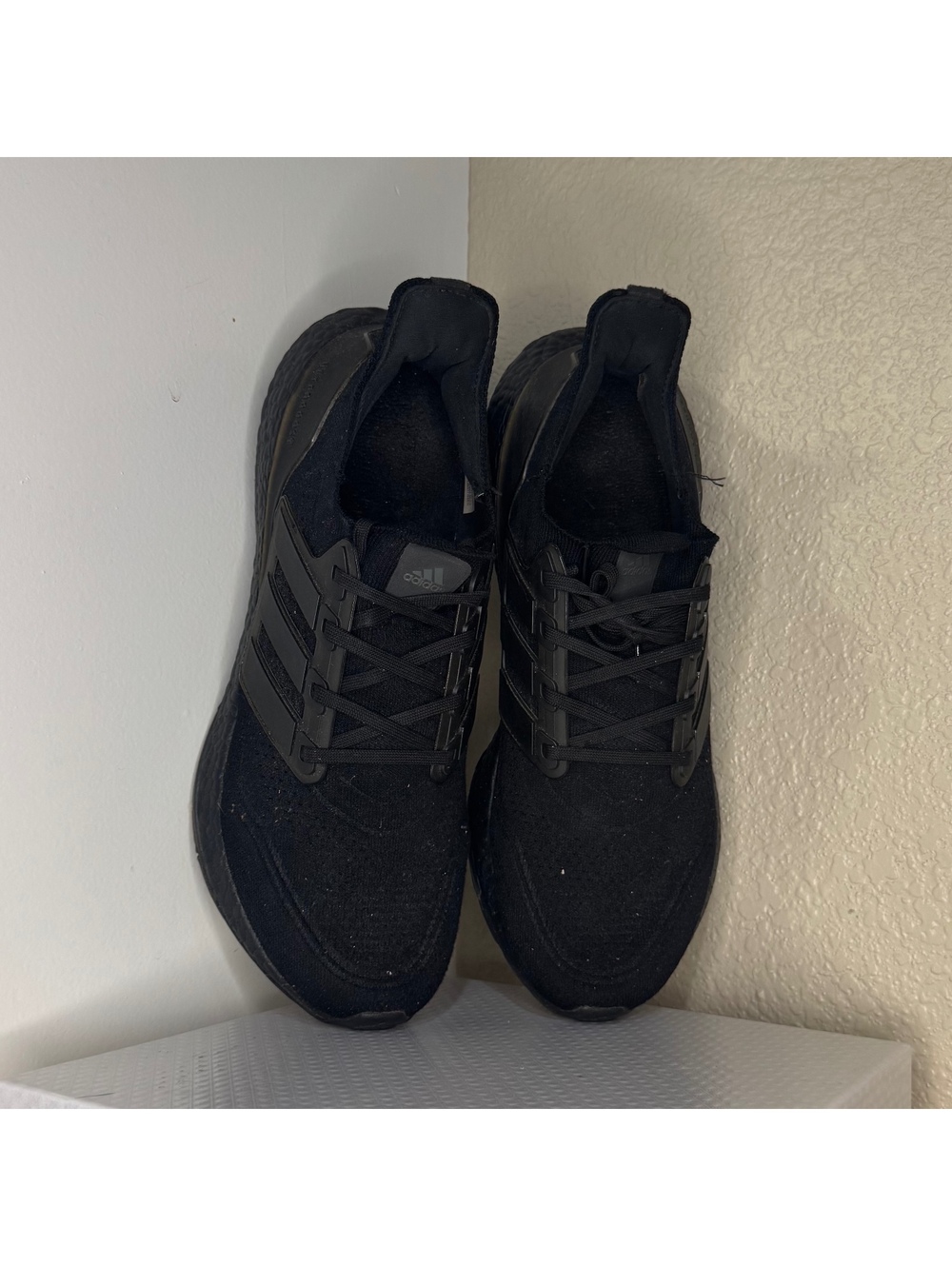 adidas Ultraboost 22 Triple Black Running Shoes Men’s Size 11 GX3062 Boost - Picture 5 of 7